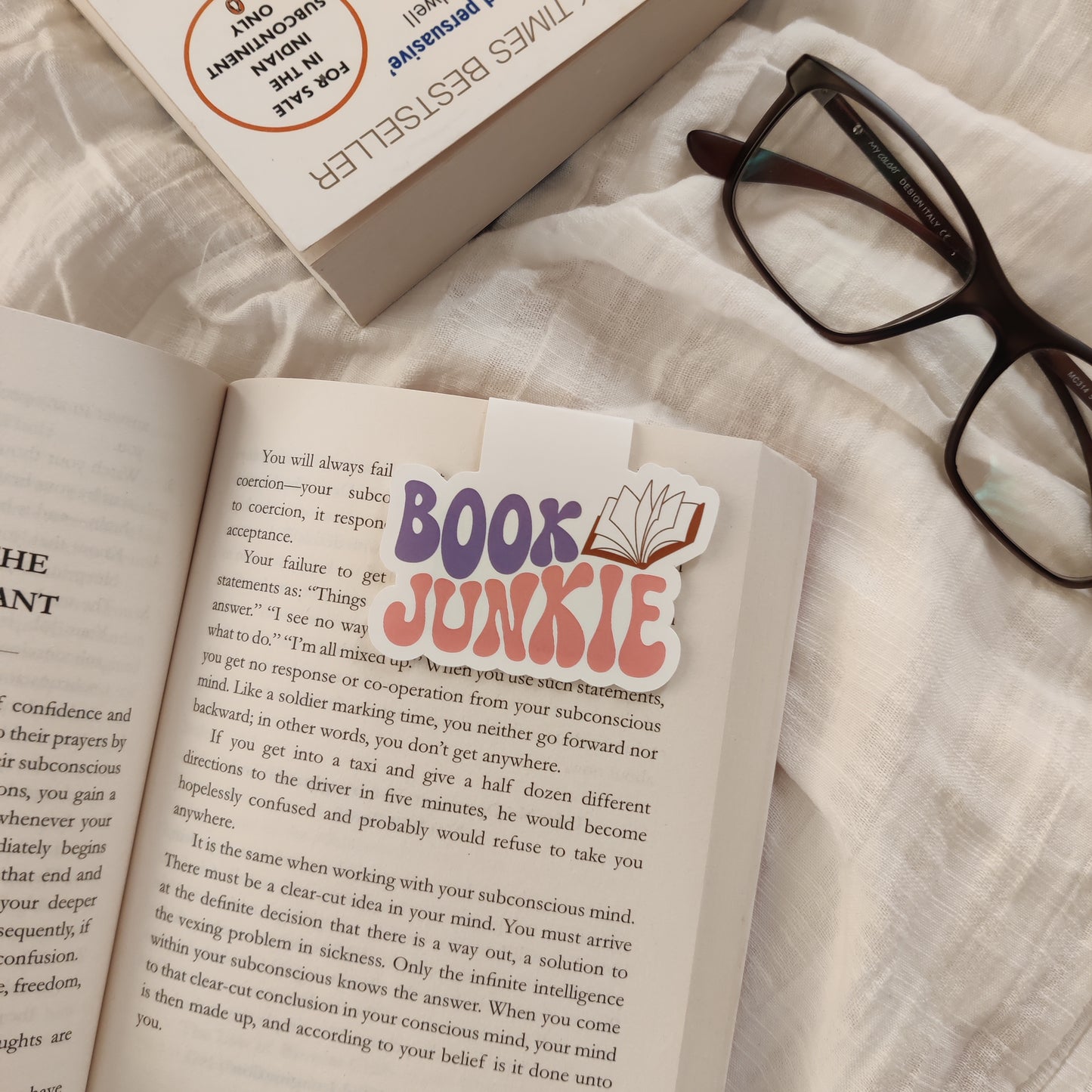 "Book Junkie" Magnetic Bookmark